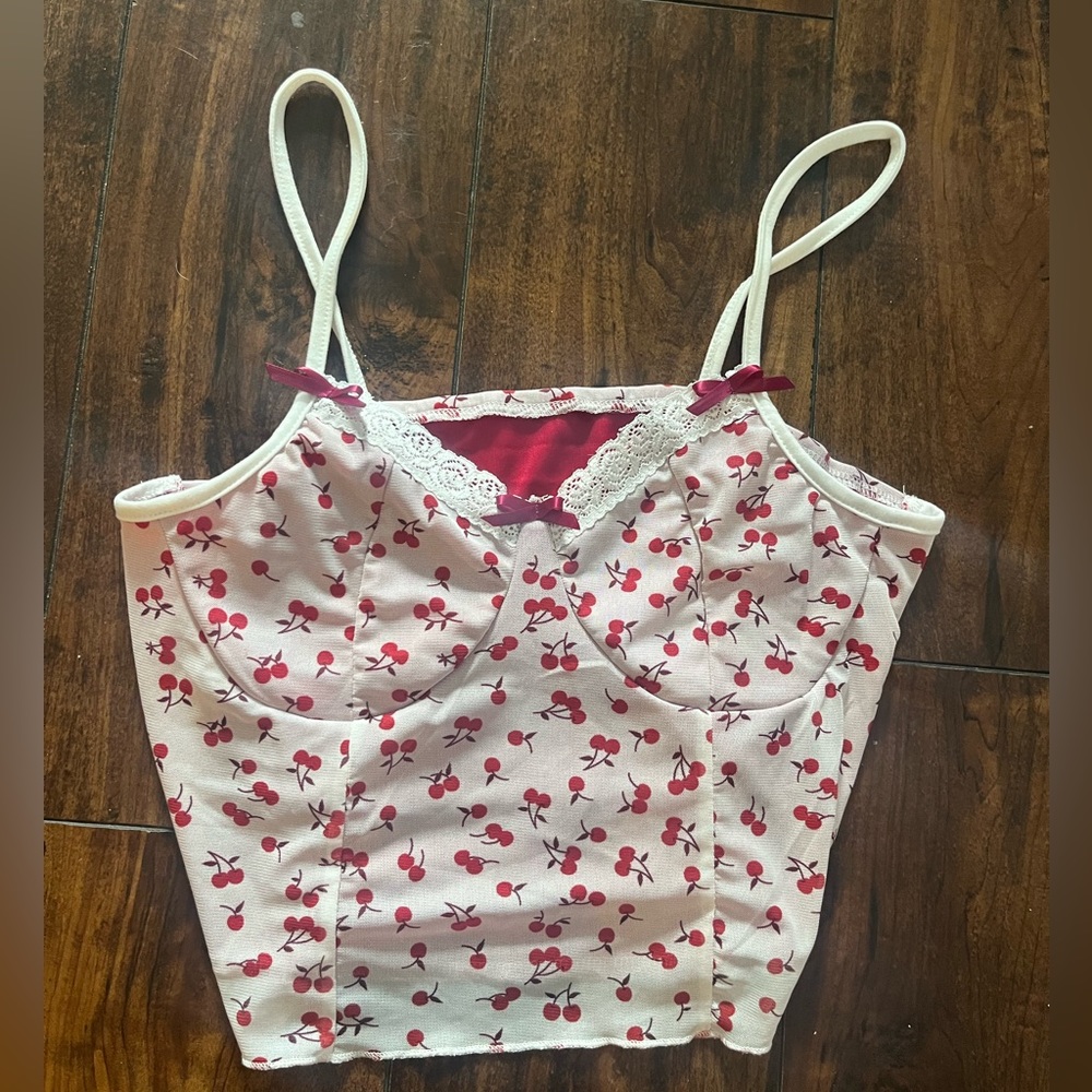 Cute lil cherry top